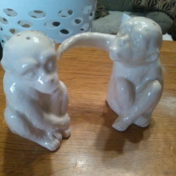 Adorable couple monkeys arm in arm Fitz and Floyd - Picture 3 of 4